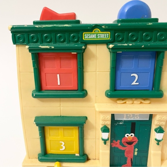 2010 Playskool Sesame Street Hide N Seek Pals Elmo W/ Sounds Pop Out Doors - Picture 4 of 16